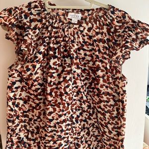 Yuelle Ruffled Blouse- Velvet by Graham & Spencer. Excellent condition